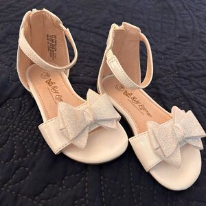 Girls (toddler) Self Esteem Sz. 5 1/2